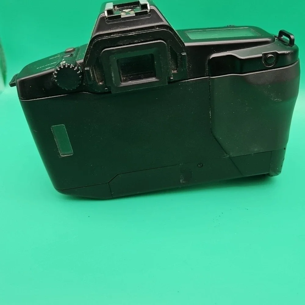 Canon EOS 650 35mm SLR Film Camera Body Only Untested As Is